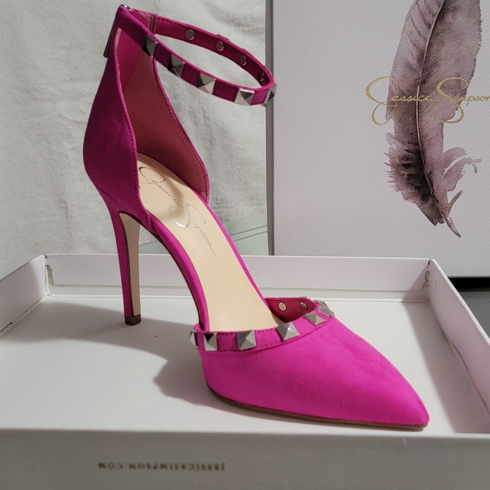 Jessica Simpson heels